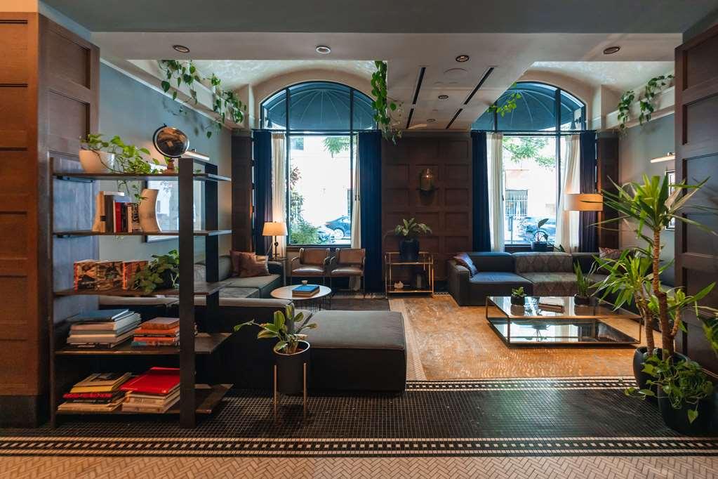 Dossier Hotel Portland Beltér fotó