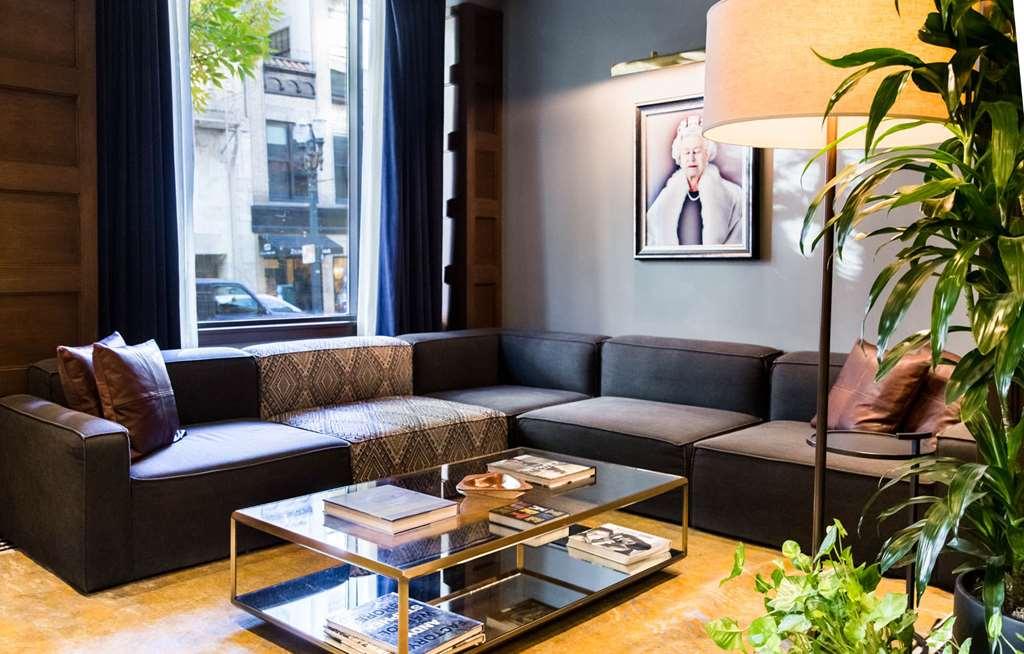 Dossier Hotel Portland Beltér fotó
